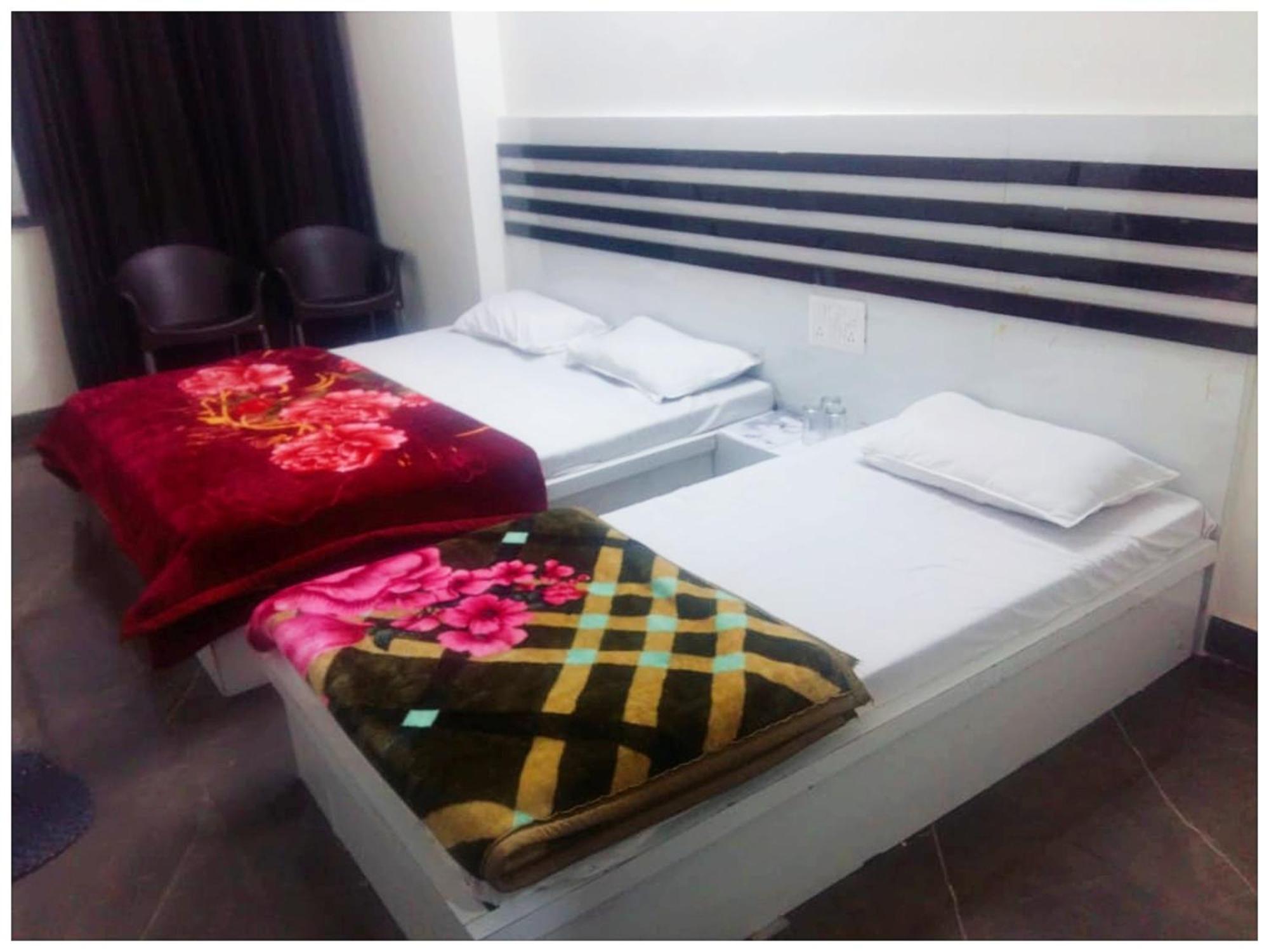 A Premium Hotel Sheeva Inn Near Temple - Fully Air Conditioning - Best Hotel Kankhal Exteriér fotografie